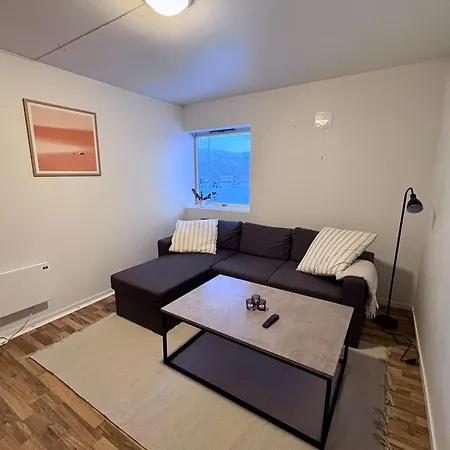 Lovely With Free Parking Apartamento Tromsø