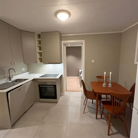 Lovely With Free Parking Apartment Tromso